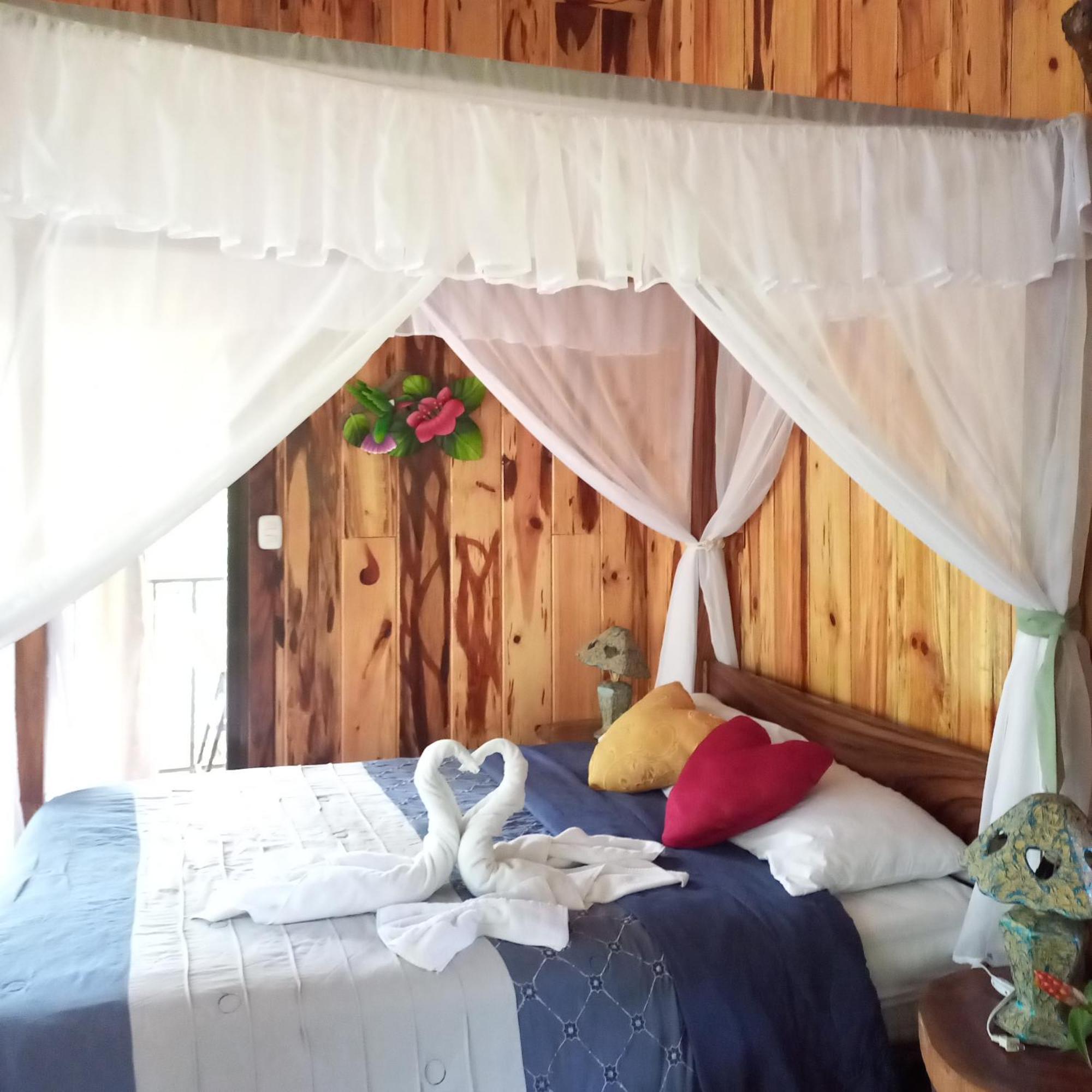 Monteverde Romantic Cottage Quarto foto